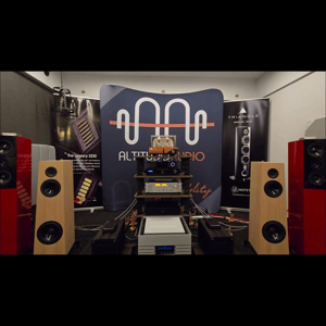 Thumbnail of the video review https://www.youtube.com/watch?v=kNYMOvQI6X4