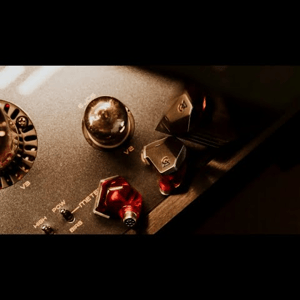 Thumbnail of the video review https://www.youtube.com/watch?v=4t7TdWVbY7k