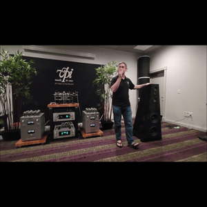 Thumbnail of the video review https://www.youtube.com/watch?v=0rT-4Cj1oN4