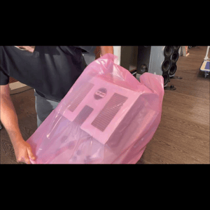 Thumbnail of the video review https://www.youtube.com/watch?v=3tFvsnVQKu4