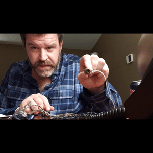 Thumbnail of the video review https://www.youtube.com/watch?v=2NqRYi1BmrM