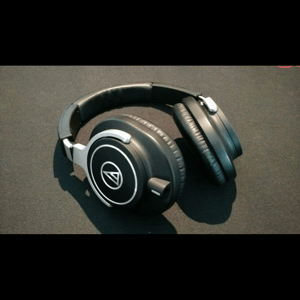 Thumbnail of the video review https://www.youtube.com/watch?v=UYvVlz4zDOg