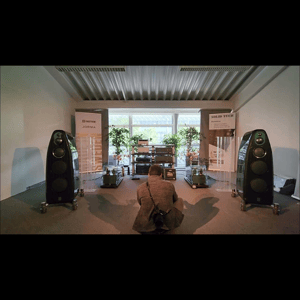 Thumbnail of the video review https://www.youtube.com/watch?v=kt2tmwOuwFI