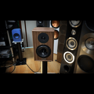 Thumbnail of the video review https://www.youtube.com/watch?v=vVWr0VLNRtw