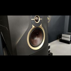 Thumbnail of the video review https://www.youtube.com/watch?v=VSNlabIpyRw