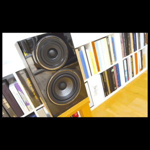 Thumbnail of the video review https://www.youtube.com/watch?v=D6Mmy2n_YrY