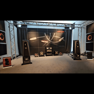 Thumbnail of the video review https://www.youtube.com/watch?v=eGXkSfKzFNw