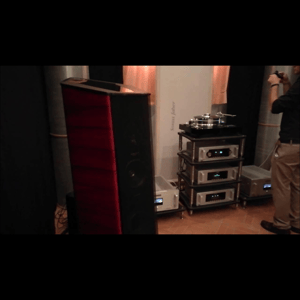 Thumbnail of the video review https://www.youtube.com/watch?v=YoXgAkK3UdM