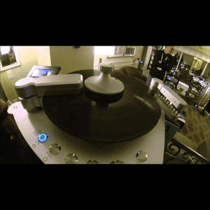 Thumbnail of the video review https://www.youtube.com/watch?v=4Dd9k5x2jaU