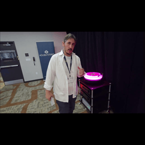 Thumbnail of the video review https://www.youtube.com/watch?v=8bV6egyuSMI