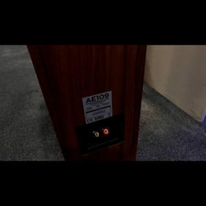 Thumbnail of the video review https://www.youtube.com/watch?v=0iMvGGSTBz8