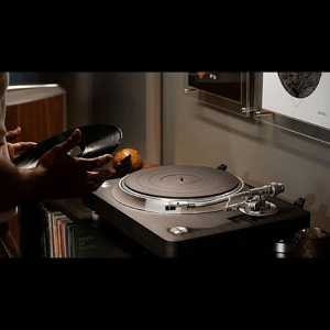 Thumbnail of the video review https://www.youtube.com/watch?v=Sncs7x2sBw8