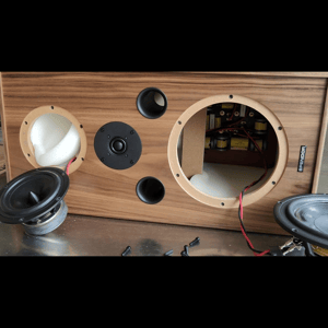 Thumbnail of the video review https://www.youtube.com/watch?v=cIJx_vBS2os