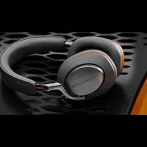 Thumbnail of the video review https://www.youtube.com/watch?v=2dD5xpWBpdE