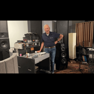 Thumbnail of the video review https://www.youtube.com/watch?v=NnZ5UC4kbZM