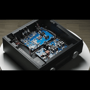 Thumbnail of the video review https://www.youtube.com/watch?v=KB32eqErnFI