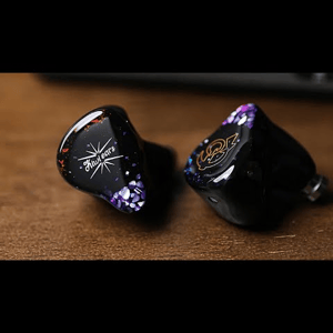 Thumbnail of the video review https://www.youtube.com/watch?v=Jb5FwycMlk8