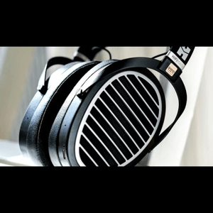 Thumbnail of the video review https://www.youtube.com/watch?v=ETBE7PzpKBs