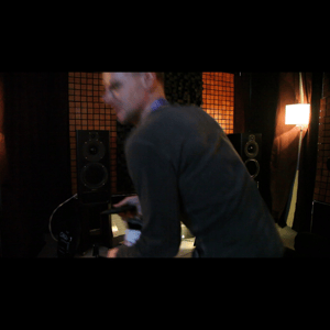 Thumbnail of the video review https://www.youtube.com/watch?v=rbnC8fN5JMk