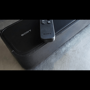 Thumbnail of the video review https://www.youtube.com/watch?v=kyvXm-dPTas