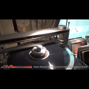 Thumbnail of the video review https://www.youtube.com/watch?v=lvOoSym0RSA