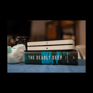 Thumbnail of the video review https://www.youtube.com/watch?v=QFvxU2186qE