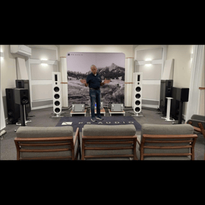 Thumbnail of the video review https://www.youtube.com/watch?v=e5wgKX7fhBQ