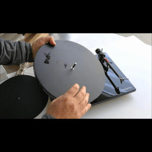 Thumbnail of the video review https://www.youtube.com/watch?v=Y-yEX0_gJ6o