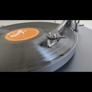 Thumbnail of the video review https://www.youtube.com/watch?v=oSFES4quO78