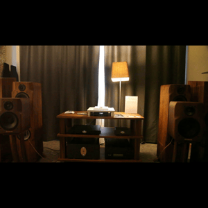 Thumbnail of the video review https://www.youtube.com/watch?v=fe04sRYfVd0