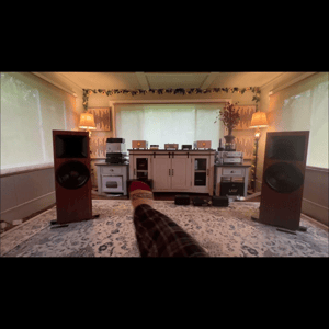 Thumbnail of the video review https://www.youtube.com/watch?v=QbUN9qwmOq8