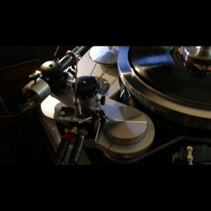 Thumbnail of the video review https://www.youtube.com/watch?v=DwWQxnp0BHA