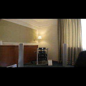 Thumbnail of the video review https://www.youtube.com/watch?v=SdAt0J97mD0