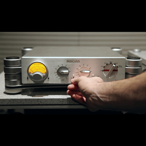 Thumbnail of the video review https://www.youtube.com/watch?v=jzl6pRRNYxE