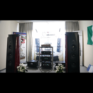 Thumbnail of the video review https://www.youtube.com/watch?v=Mv8C3PeaJys