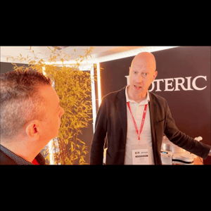 Thumbnail of the video review https://www.youtube.com/watch?v=WcKKjVFb0dk