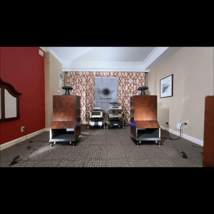 Thumbnail of the video review https://www.youtube.com/watch?v=iSZI6B09UE0