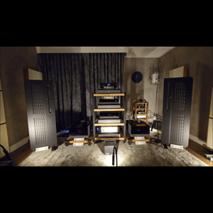 Thumbnail of the video review https://www.youtube.com/watch?v=Zm_PsEWhOJE