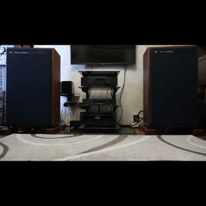 Thumbnail of the video review https://www.youtube.com/watch?v=jVvm16Cra5E