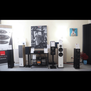 Thumbnail of the video review https://www.youtube.com/watch?v=OLqiLVe7kCc