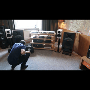 Thumbnail of the video review https://www.youtube.com/watch?v=Q5wOQmvf6tA