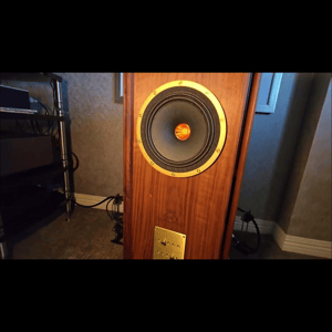 Thumbnail of the video review https://www.youtube.com/watch?v=IMKYuLNQm9A