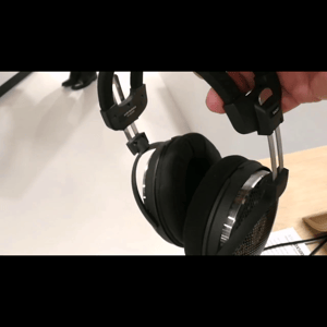 Thumbnail of the video review https://www.youtube.com/watch?v=861qPr_RyRI