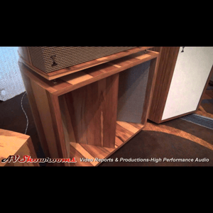 Thumbnail of the video review https://www.youtube.com/watch?v=HsbujD8WxNw