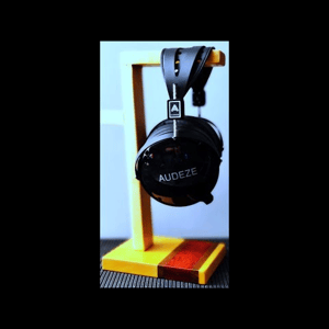 Thumbnail of the video review https://www.youtube.com/watch?v=3dLT8HHvdyc