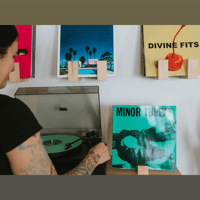 Andover Tabletop Record Stand variant 4